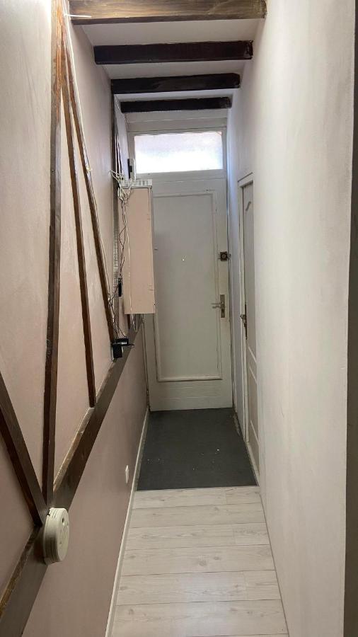 Appartement Dans Une Impasse Calme Proche De La Gare Amiens Extérieur photo