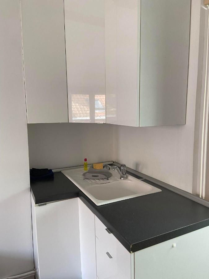 Appartement Dans Une Impasse Calme Proche De La Gare Amiens Extérieur photo
